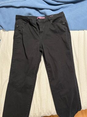 Gloria Vanderbilt Black Straight Leg Jeans